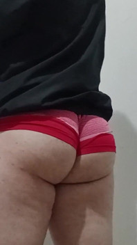 I Scratched the Red Shorts to Make You Horny