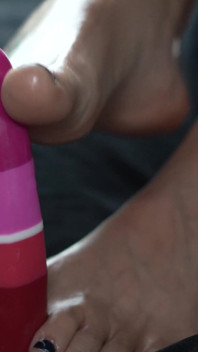 Footjob luar biasa