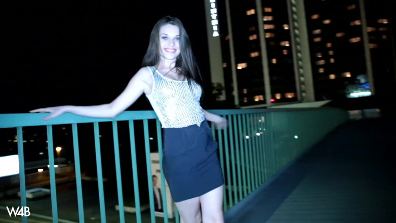Watch4beauty: Gece yürüyüşü