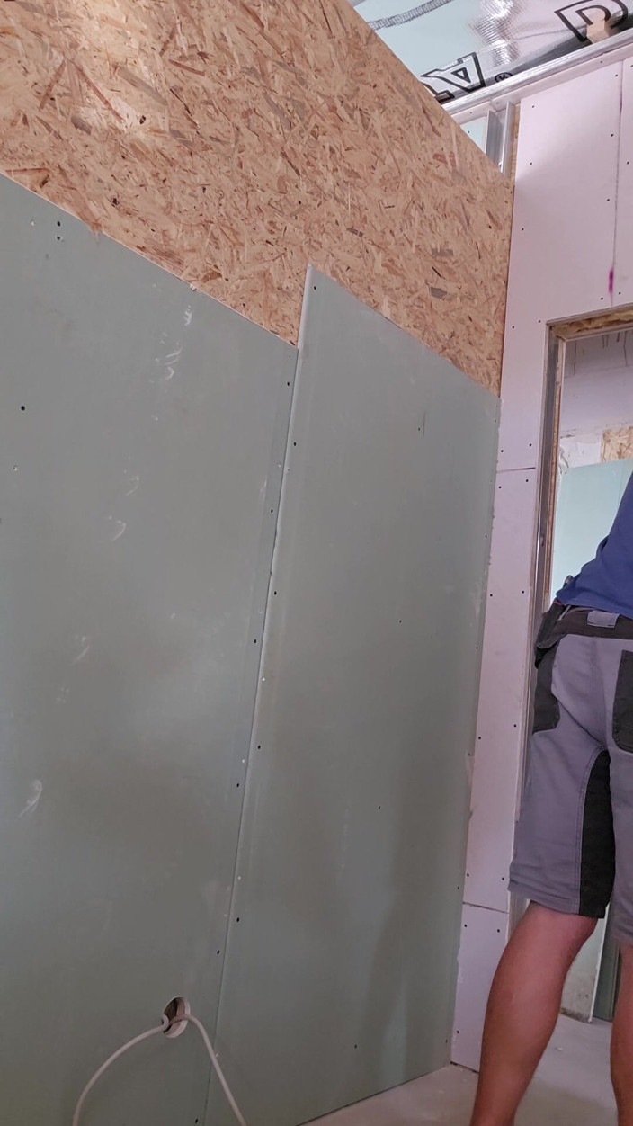 Chris DE: On the Construction Site