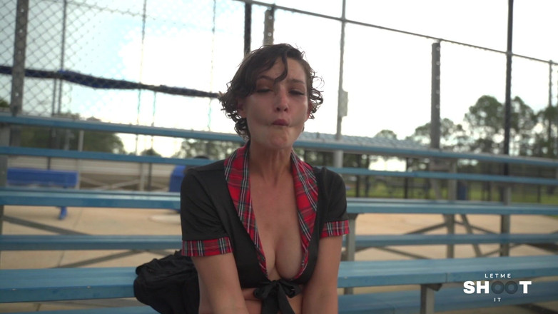 AhanuReed: 球场的啦啦队长