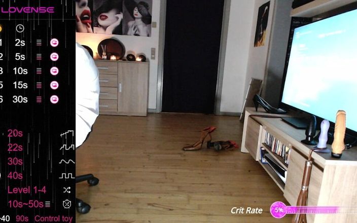 wicki von trannyston: Spanking and Dildo Sucking Online with Control of My Lush
