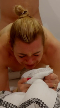Podvádějící manželka hardcore bolestivý anál s creampie bez lubrikantu 4K