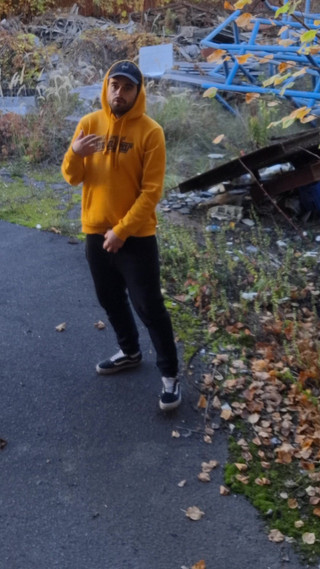 jerkofflover: Melancap Di Kilang Terbengkalai Di Luar Dan Di Dalam Dewan