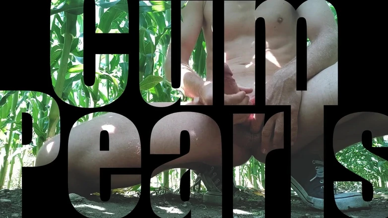 CumPearls: Cornfield Trailer - pișare și spermă în aer liber