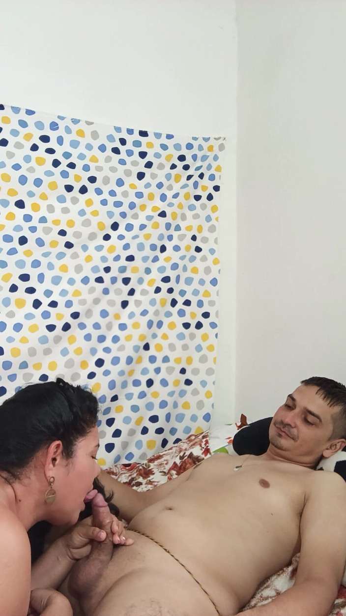 Valkyrieandluigy: क्या स्वादिष्ट लंड है