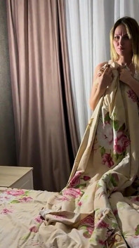 Episódio 1 fodeu a milf do meu melhor amigo. Quente