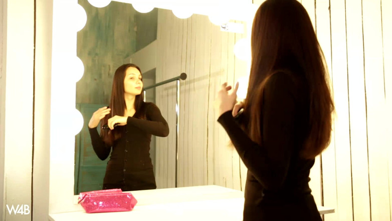 Watch4beauty: Casting Yani