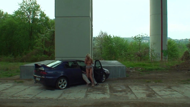Emma Gold: Publicsex under motorvägen