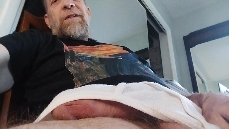 Hairyartist: Küçülen büyük erkek kardeş