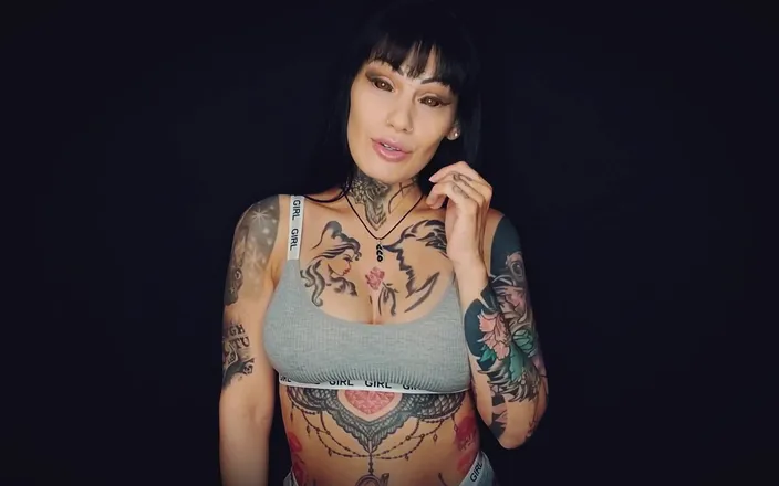 Darcy Diamond: Silent Send, Stupid