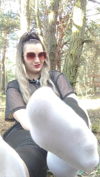 (90) Polish Stroke and Clean My Dirty Shoes and Bare Feet
