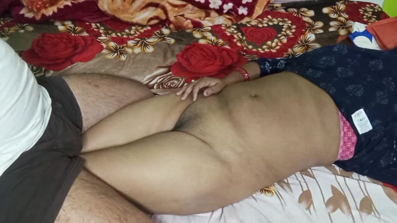 Manjushukla: appani saagi chaachi ko diya.