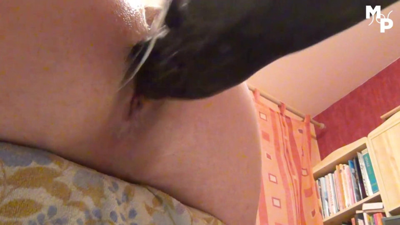 Marcus Pollack Gay: Lubangku dientot pakai sarung tangan pakai sarung tangan