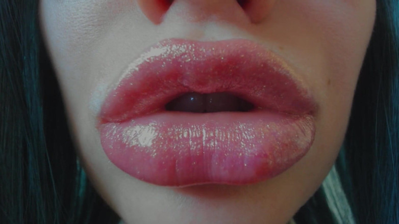 Rarible Diamond: 闪亮的嘴唇特写撸撸