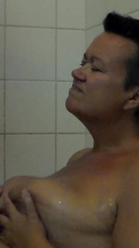 John Is Pissing on Jen in the Shower