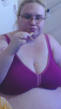 Feedee gluttony