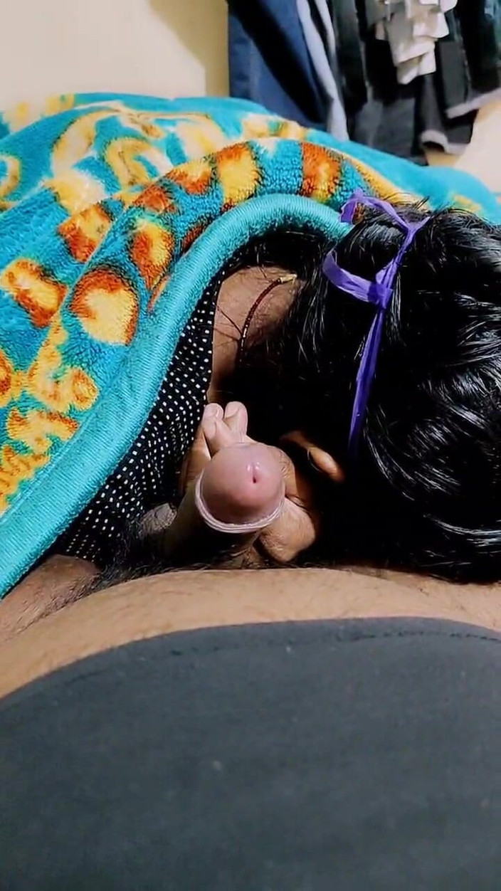 FULLMJEDETI: Kakak ipar india lagi asik nyepong kontolku