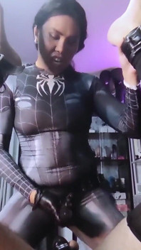 Domina-pegging im cosplay