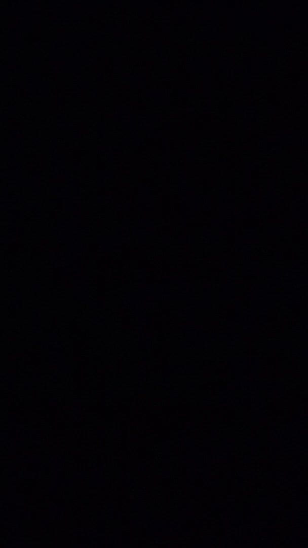 Moo DBOXXX: Min vän från landsbygden pratar med sin pojkvän medan jag...