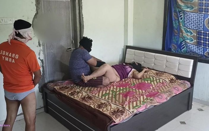 Telugu-fuckers: テルグ語の離婚熟女は一度に2つのペニスを取る