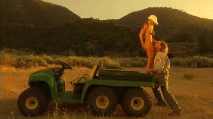 Tight little babes: Park ranger having outdoor sex with a slim body young...