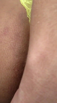 Morena menina tem um pau grande