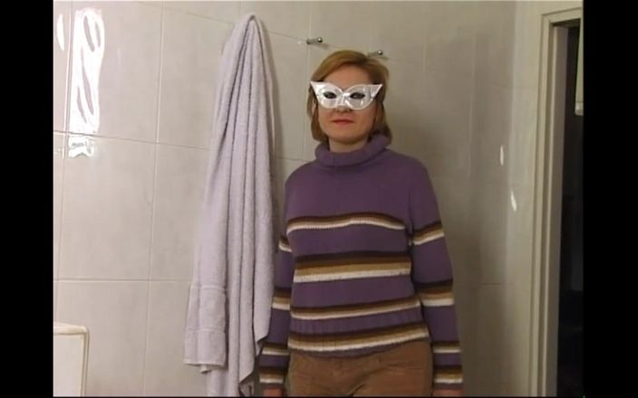 Only Full Porn Movie: 100% домохозяйки в течке