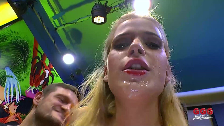 Casting GIRLS AND FIRST PORNO: Ggg - Сперма Королева Ria Sunn Сосет И Глотает Сперму