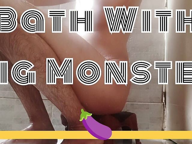 Bath with Big Monster (big Dick) (Sexy Zeb)