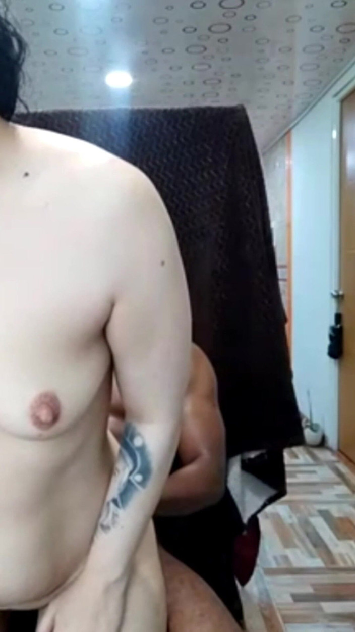 AnnyAndyelli: Kamerayı açık Bırakarak Farkında Olmadan Oynuyoruz