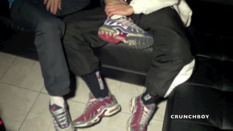 Sneaker gay: Ponížání, špinavé nohy v zákuli