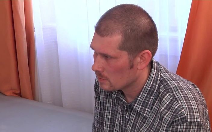 Deutschland porn: Alman sürtük kızlar para için sikişiyor