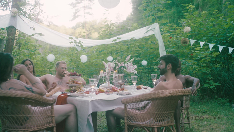 HardWerk: Garden Bang