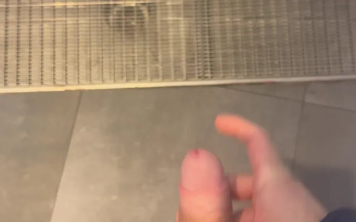 GayDuplo: Jerking off in Cinema Wc