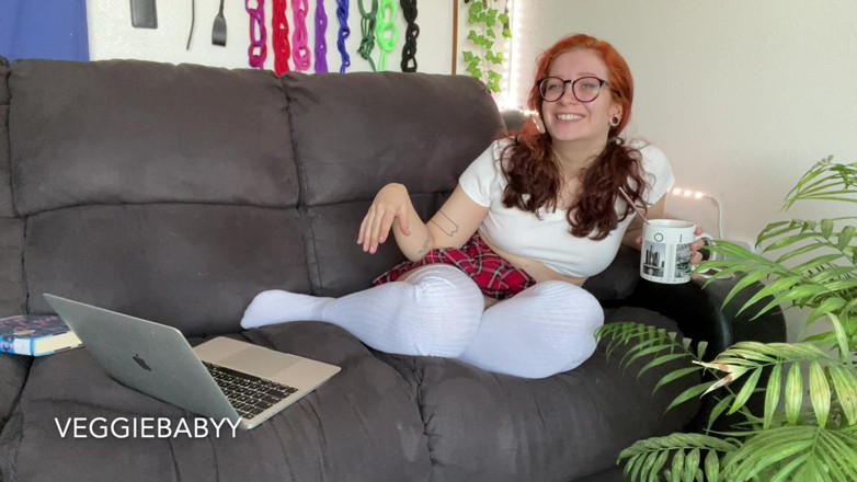 Veggiebabyy: Mọt sách đại học biến thành bimbo V đụ
