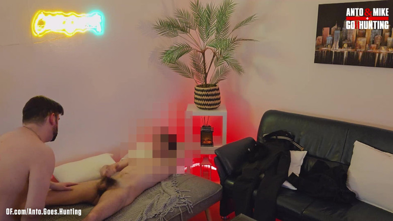 AntoGoesHunting: Lo Studente Etero Twink Vuole Tornare E Prova a Scopare...