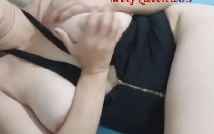 Pikaa6: हॉट लैटिना का वीडियो आदमी की तलाश में