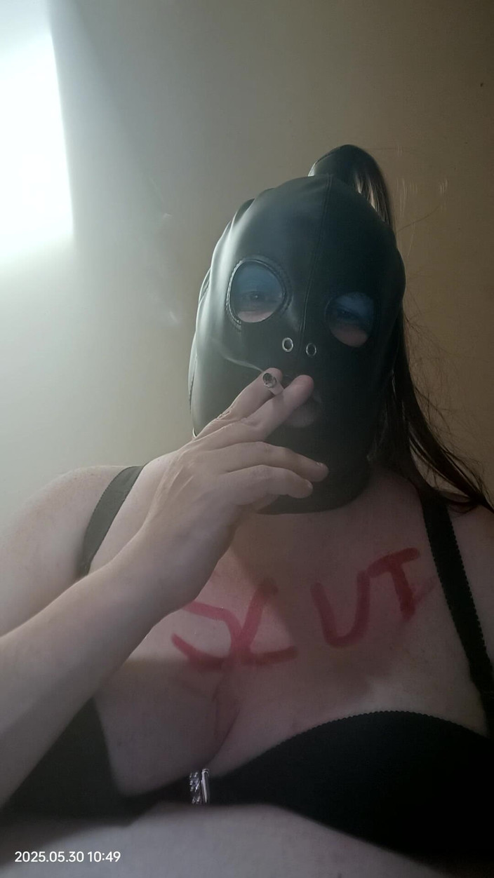 Stephanie-Nicole-TV: BBW TV 흡연과 딜도로 놀기