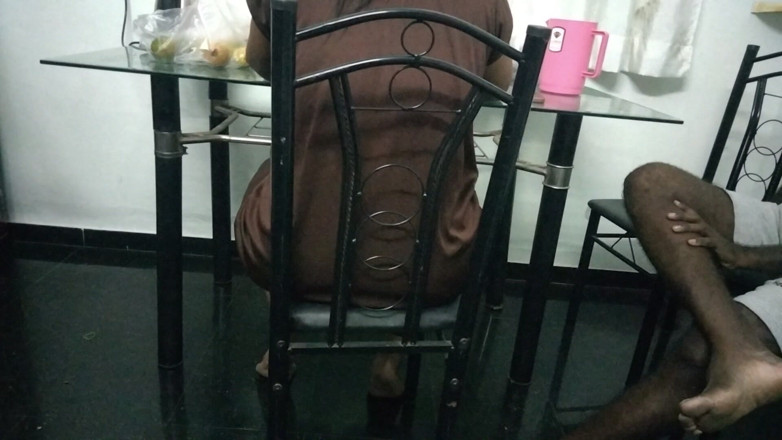 Priya aunty: Sprosté mluvení o sexu - tamilská