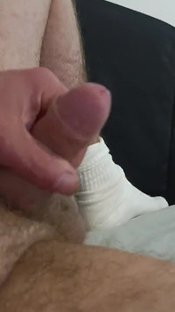 Quick Cumshot in Front of Porn