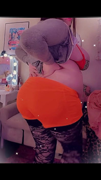 Hooters Girl Got Fat