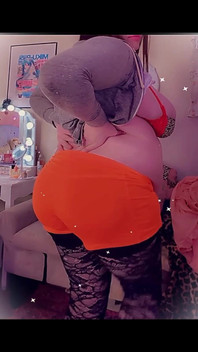 Hooters Girl Got Fat