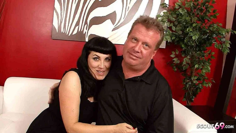 Full porn collection: Peluda madura Claudines real primeiro pornô com seu próprio pau...