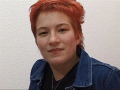 German Classic Porn Videos: Pelirroja De Pelo Corto Está Haciendo ...