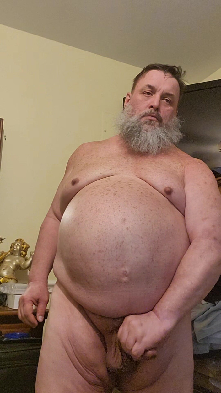 GeneWadexxx: Büyük ayı pazar günü büyük yarağını sikiyor