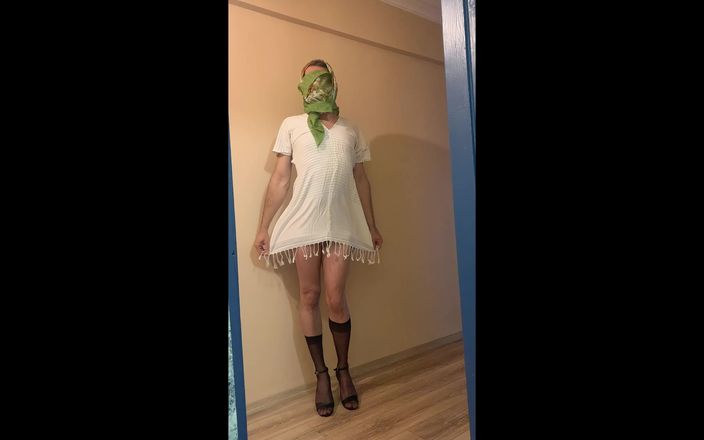 cd_aysemmm: मेरे सौतेले पिता ने मुझे चोदा, मुझे लगता है कि मैं अभी हूँ