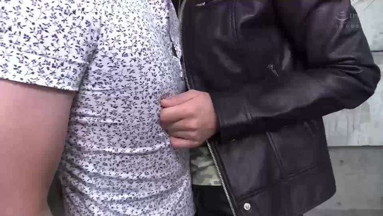 EAGLE Global: Das ultimative oberschenkel-scooping mit weißem sperma aus schwarzer lederhose 2