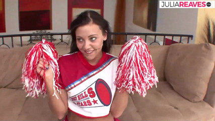 Good Fuck Mum: Urocza cheerleaderka rucha swojego chłopaka przed kamerą