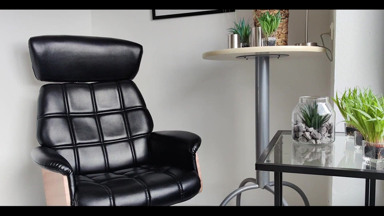 Goddess Lena: 私の足を崇拝し、彼らのためにけいれんしてください